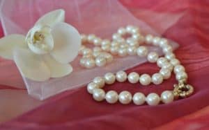 Are cultured pearls valuable? | A COMPREHENSIVE GUIDE INTO CULTURED PEARL’S VALUE PROPOSITION |