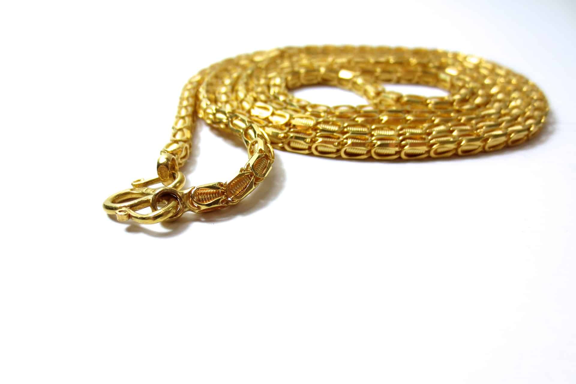 How do you make a chain necklace thicker? | REMEDIATING THINNER NECKLACE CHAINS |